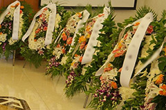 老人死在家里怎么处理？老人去世后办丧事流程有哪些？