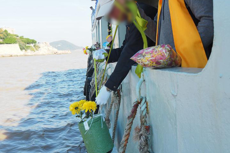 骨灰海撒现场