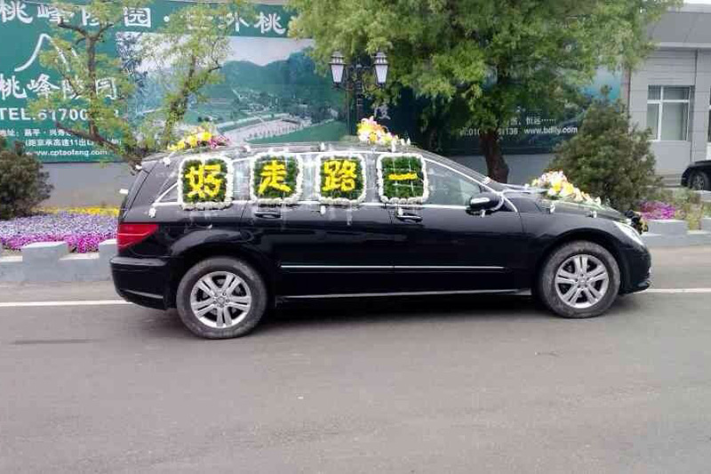 北京殡葬服务网接灰车