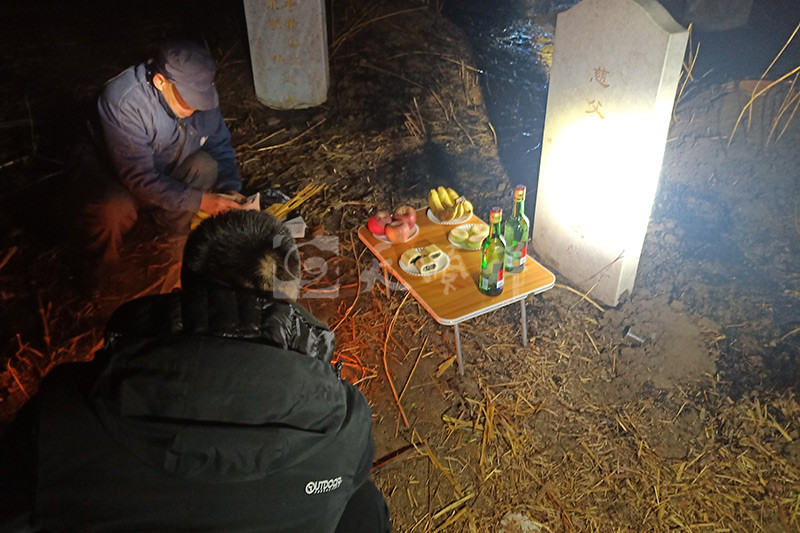 迁坟祭祀