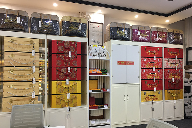 天顺祥旧宫店产品陈列