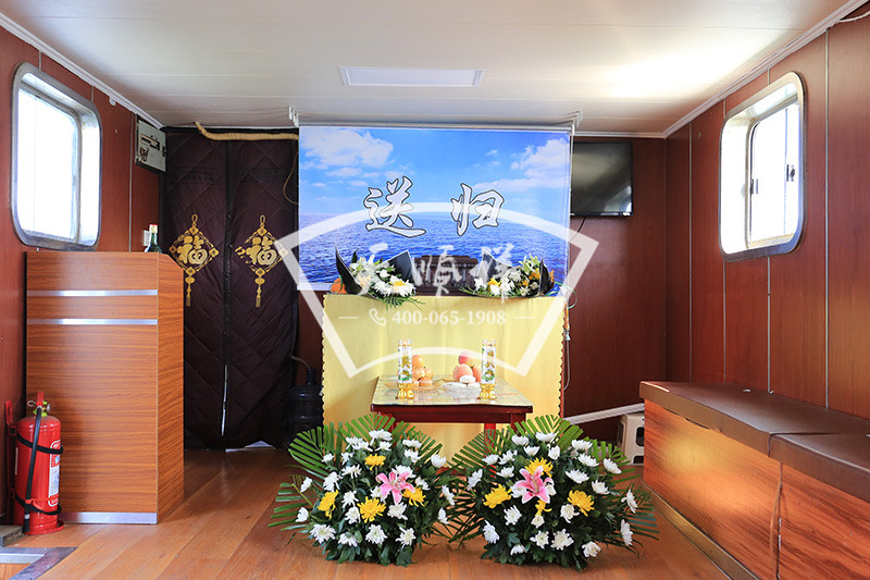 包船海葬祭台布置