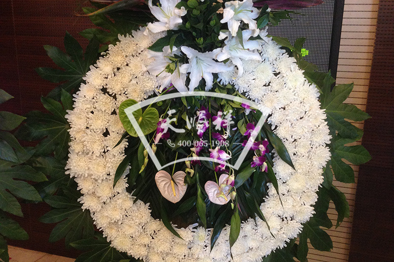 单个鲜花花圈