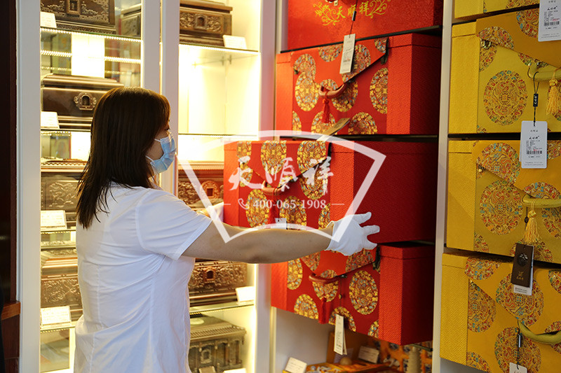 天顺祥寿衣产品