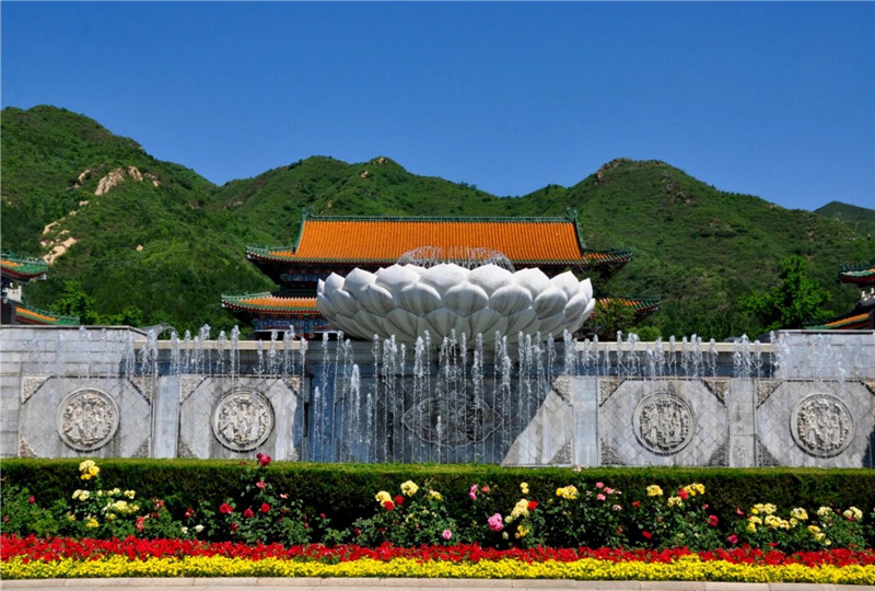 天寿陵园一角