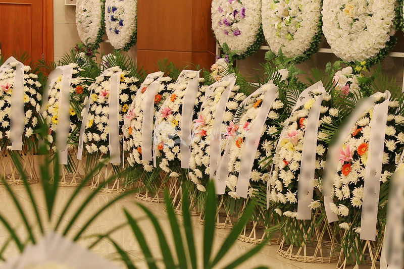 白事花圈