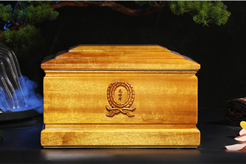 北京金丝楠木骨灰盒厂家地址在哪？天顺祥金丝楠木骨灰盒有哪些款式？什么价格