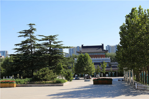 西城市民准备去八宝山殡仪馆火化相关事宜？北京西城这边有全程协助办理殡仪服务公司吗？