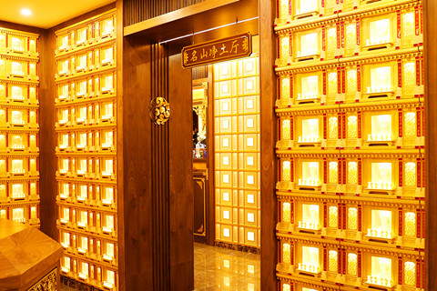 2026年北京周边天津玉佛寺寝宫5万元内室内格位介绍及价格参考