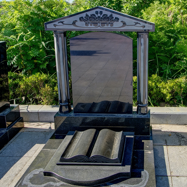 义平苑传统经典书卷立碑