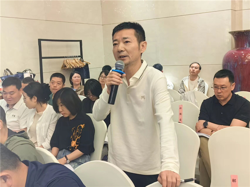 参员发言 参员发言