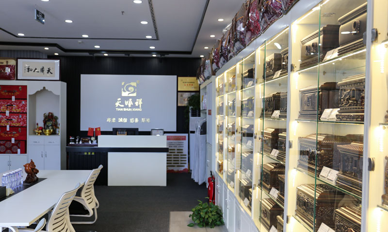 店内产品陈列